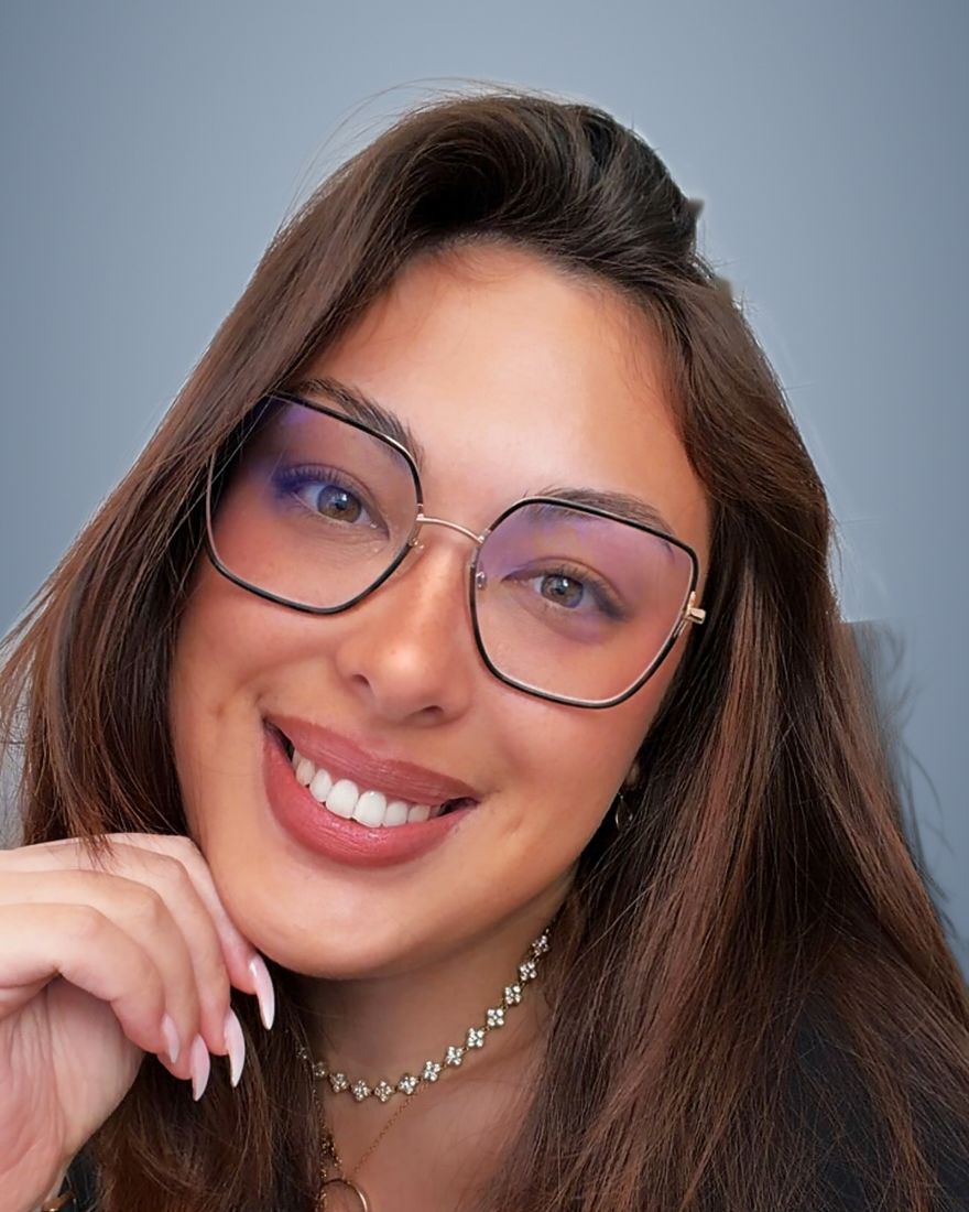 Julie Demilly, assistante administrative et relation client indépendante à Caen